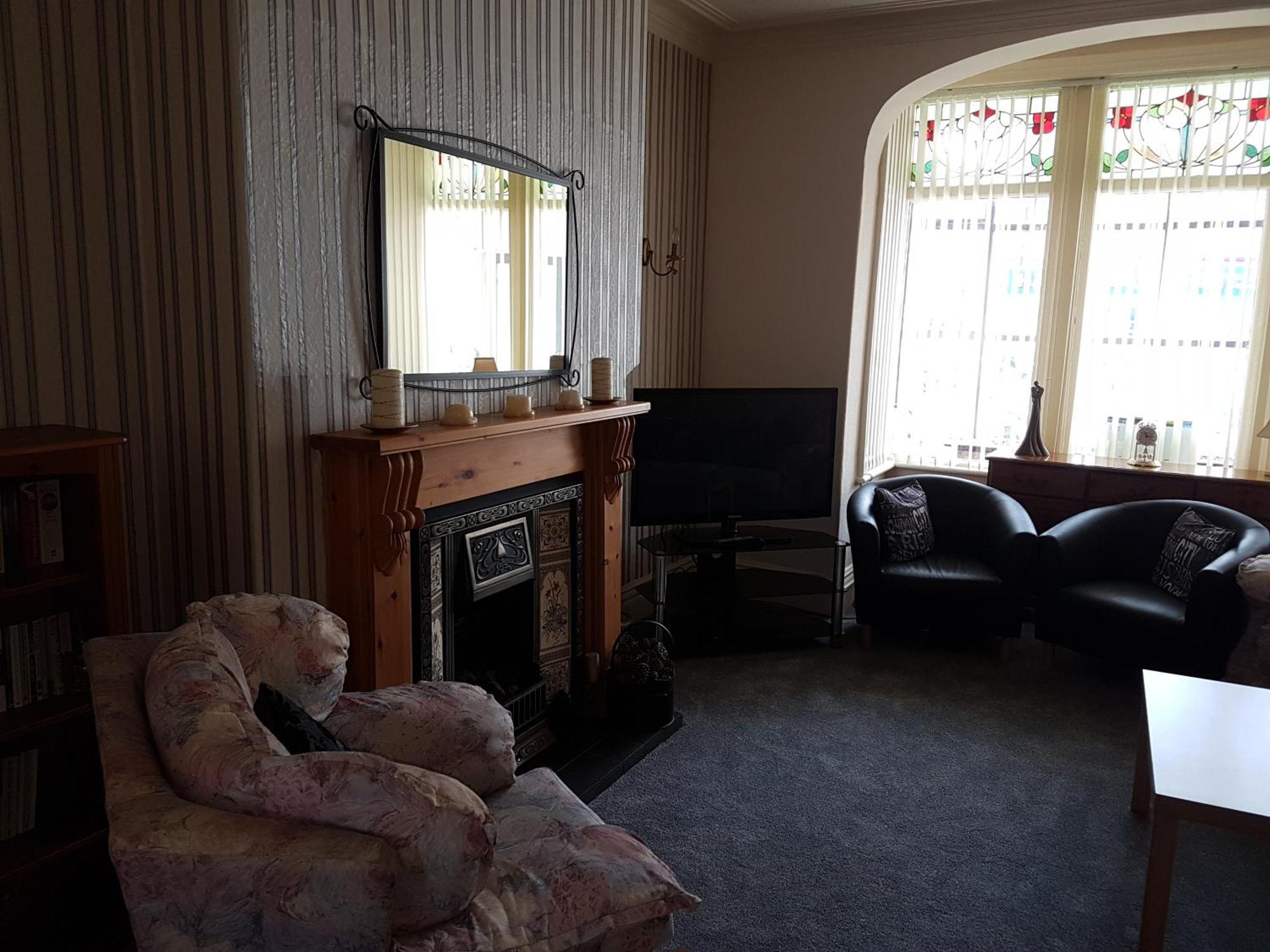 Kings Court Families & Couples Bed & Breakfast Blackpool Bagian luar foto